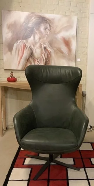 Nu 695€ ipv 1.353€ Draaizetel PEGGY