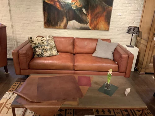 Nu 5.800€ ipv 7.250€ , handgepatineerd leder, 240 cm breed